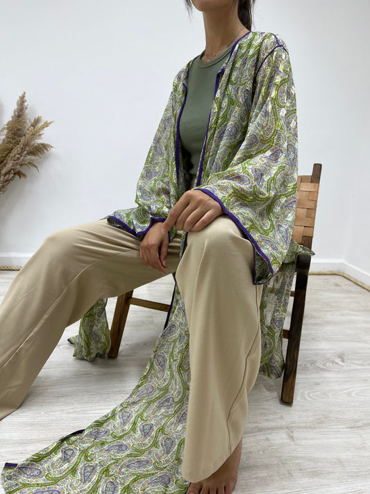 AMIRA Paisley Breeze